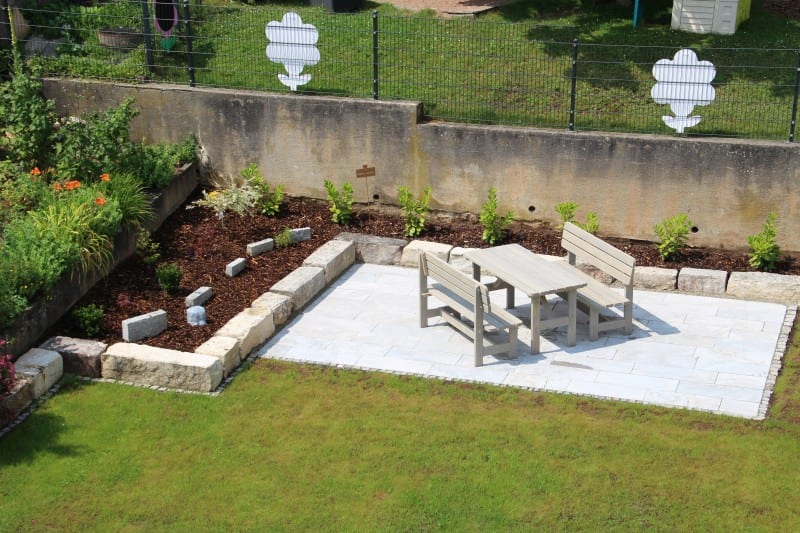 Grillplatz und Terrasse bei den Sahr Appartements