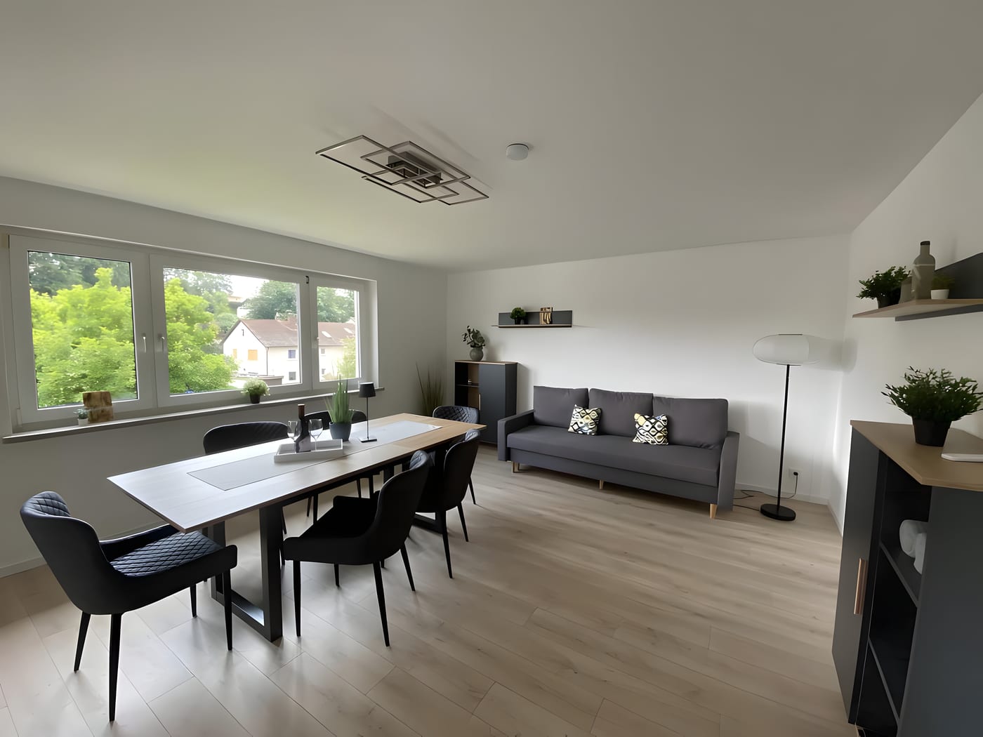 Appartement Hannes — Wohn- und Essbereich im 1. Obergeschoss